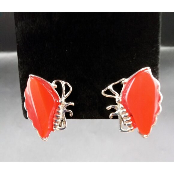 Clip On Earrings Butterfly Wings Orange Lucite Vintage 1950s Silver Tone 1 Inch - Picture 1 of 15